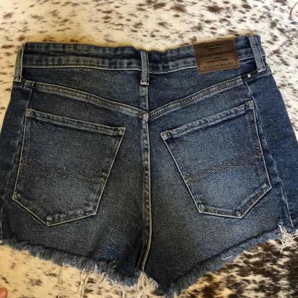 NWOT Lucky brand cut offs - Picture 5 of 5